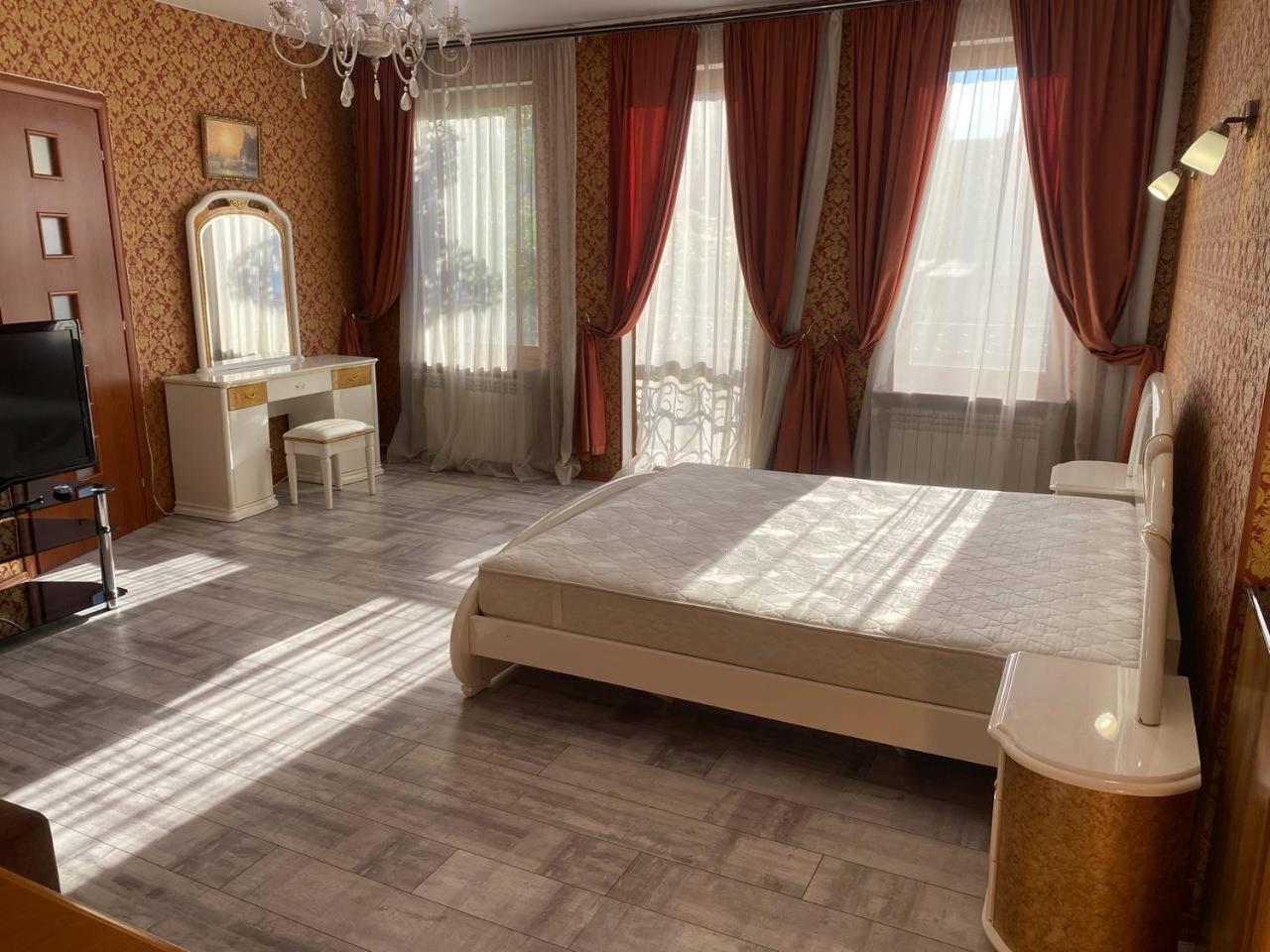 Valencia Hotel Одеса Екстер'єр фото